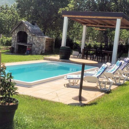 Villa Marie With Pool, Two Bedrooms For 4+2Kids Cavoglave Εξωτερικό φωτογραφία