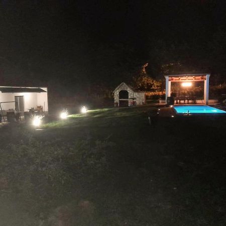 Villa Marie With Pool, Two Bedrooms For 4+2Kids Cavoglave Εξωτερικό φωτογραφία