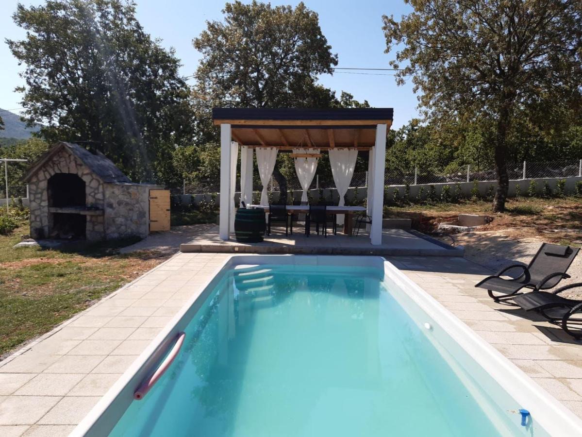 Villa Marie With Pool, Two Bedrooms For 4+2Kids Cavoglave Εξωτερικό φωτογραφία