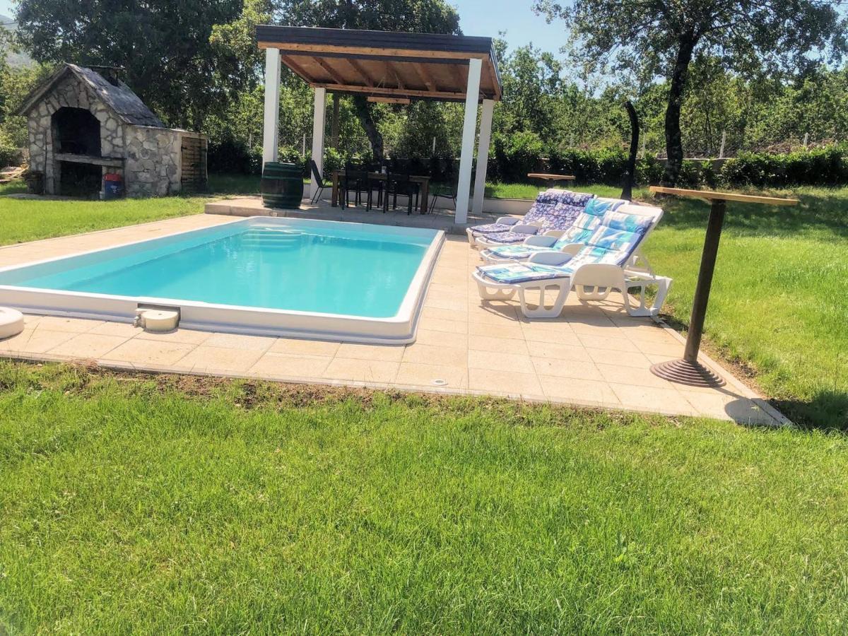 Villa Marie With Pool, Two Bedrooms For 4+2Kids Cavoglave Εξωτερικό φωτογραφία